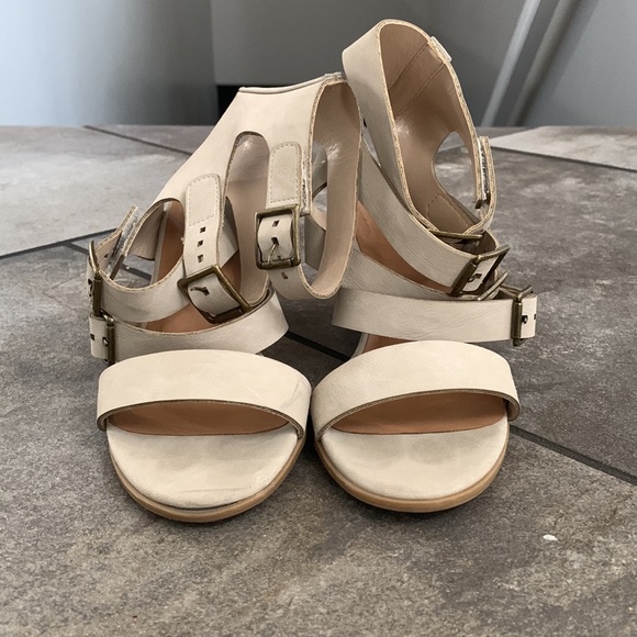 Cityclassified toe peak platform heels US size 8 - Picture 3 of 5